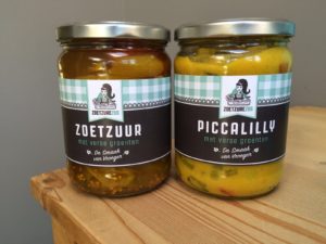 piccalilly en zoetzuur van zoetzurezus